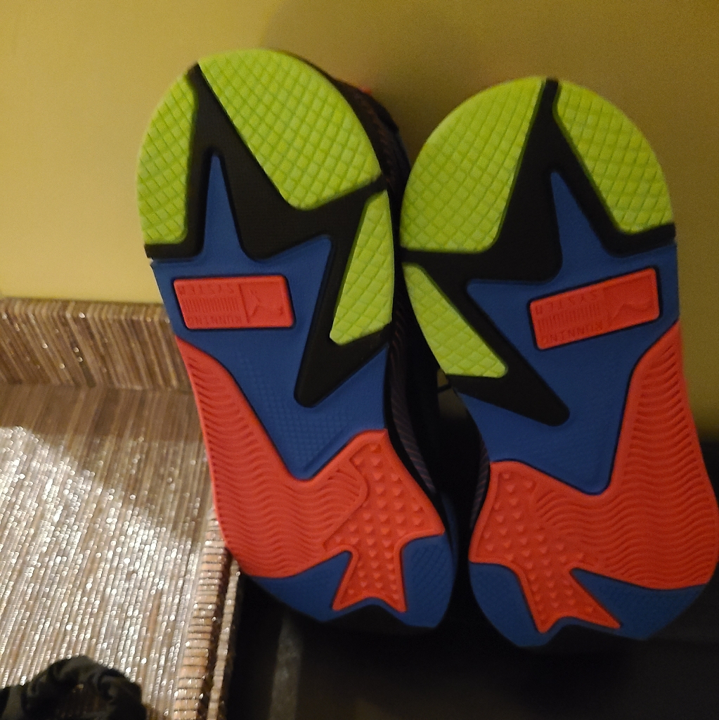 Brand NewNo Box